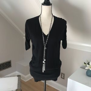 BCBGENERATION Black Knit Tunic Top. Size XS. GUC